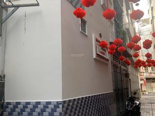 Nhà bùi văn thêm  xe hơi tới nhà 40m2 4tầng nhỉnh 6,9ty