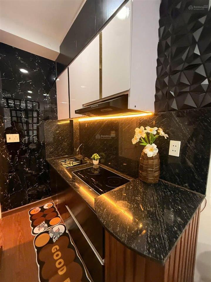 Bán nhà nơ trang long sát bên rạch xuyên tâm  vài phút qua q1  sd45m2 nhỉnh 3,9ty tl 