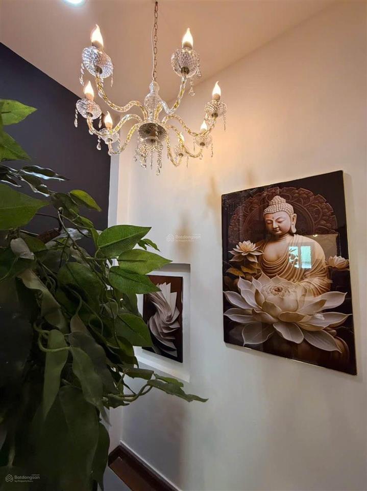 Bán nhà nơ trang long sát bên rạch xuyên tâm  vài phút qua q1  sd45m2 nhỉnh 3,9ty tl 