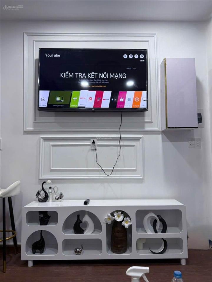 Bán nhà nơ trang long sát bên rạch xuyên tâm  vài phút qua q1  sd45m2 nhỉnh 3,9ty tl 