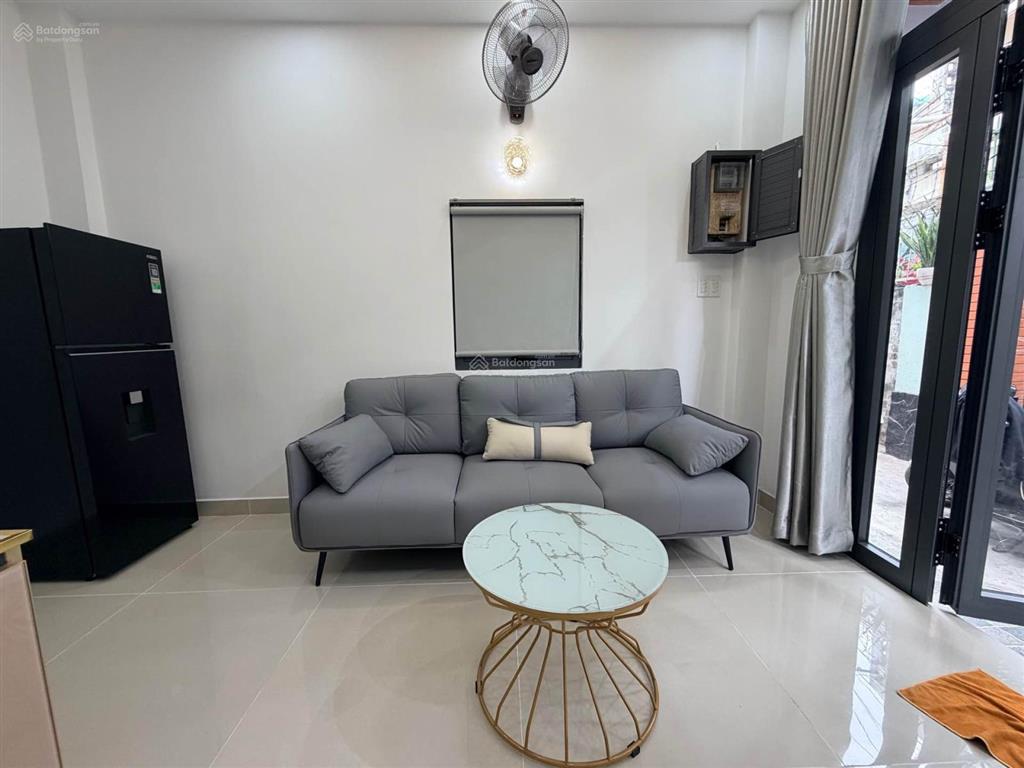 Nhà nguyễn thiện thuật sát chợ bà chiểu 2 tầng btct chỉ 3,2ty .