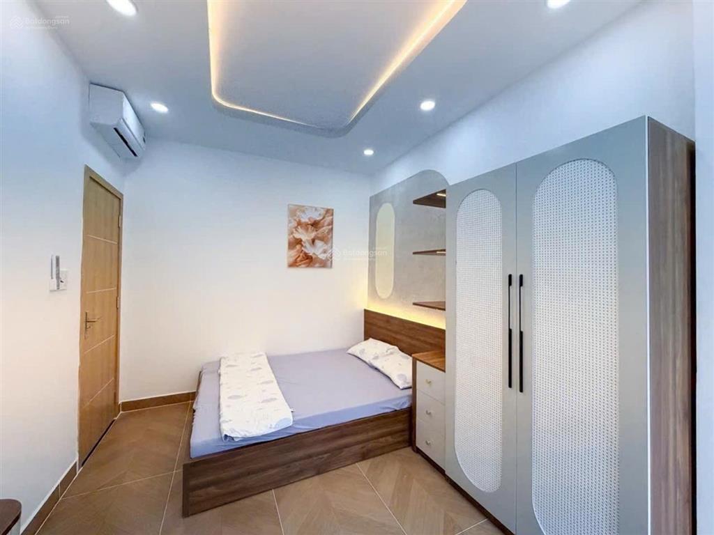 Bán nhà nguyễn hữu cảnh  sát quận 1  60m2 3 tầng chỉ hơn 6,5ty