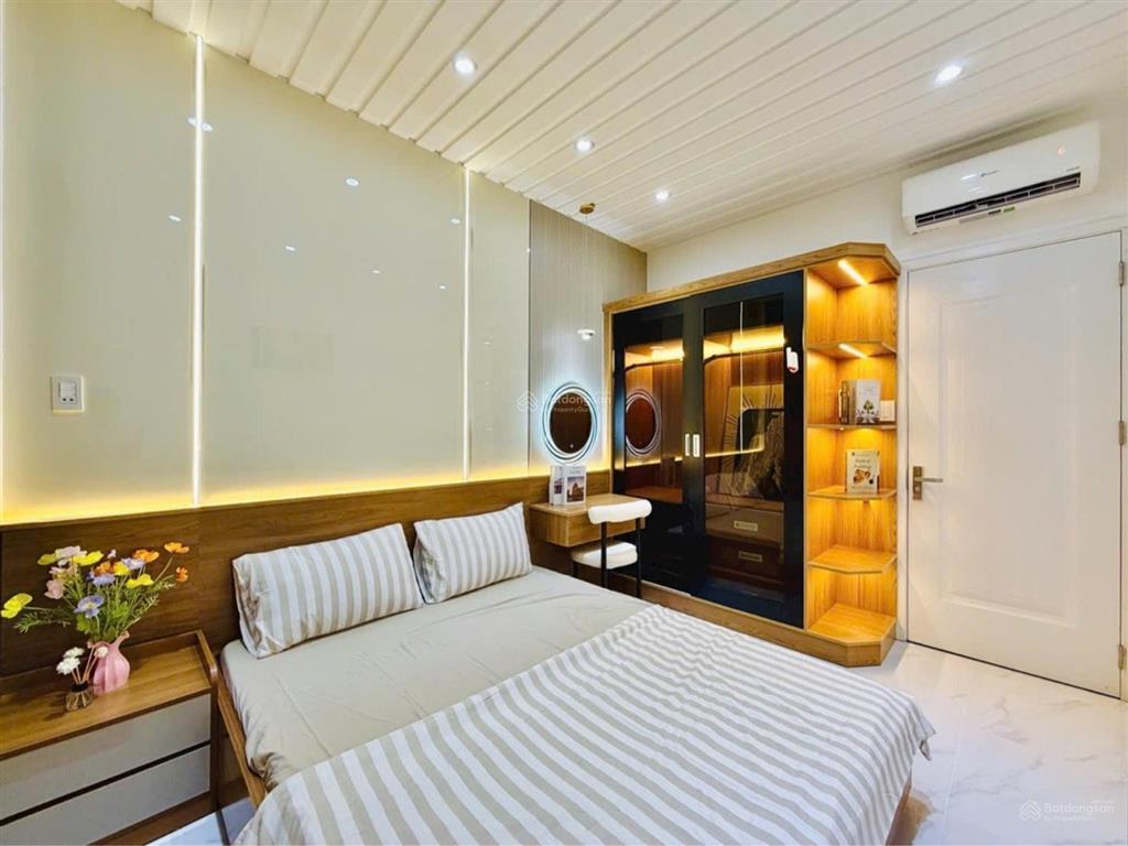 Nhà phan văn trị 1/ 2 tầng 45m2 chỉ hơn 5,5ty xíu  nhà mới hoàn công đủ