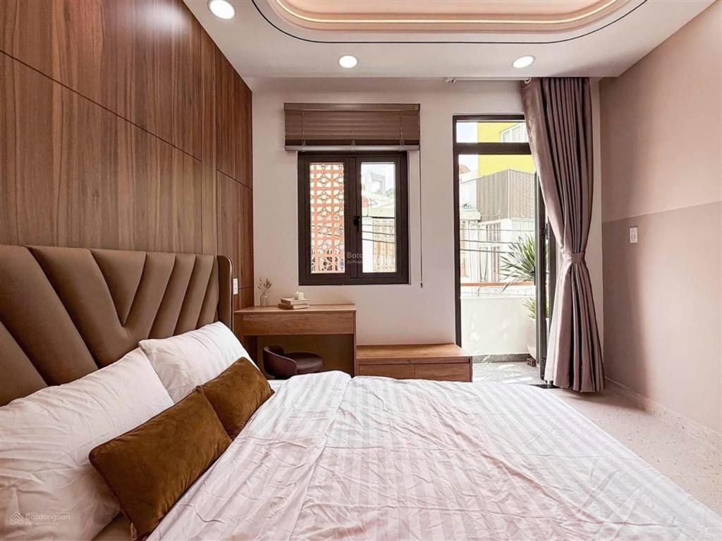 Siêu phẩm mặt tiền khu vip huỳnh văn bánh phú nhuận  ở kinh doanh 45m2 chỉ 8ty hơn