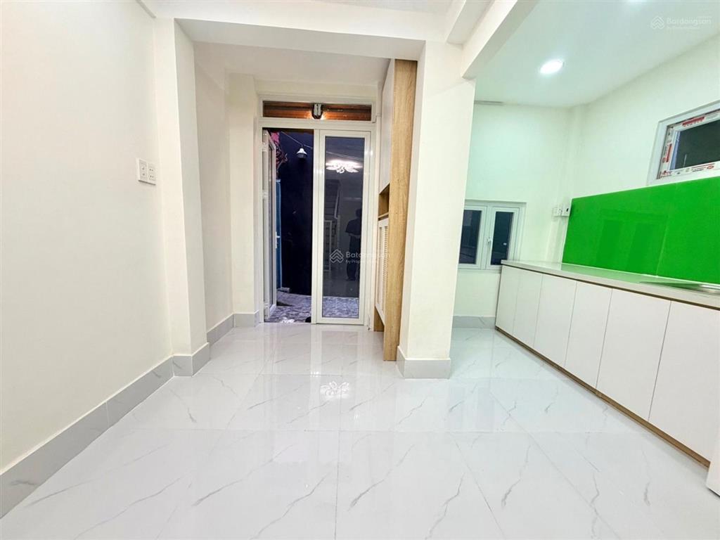 Bán nhà nguyễn lâm sát chợ bà chiểu  mới 2 tầng  30m2 chỉ nhỉnh 4 tỷ