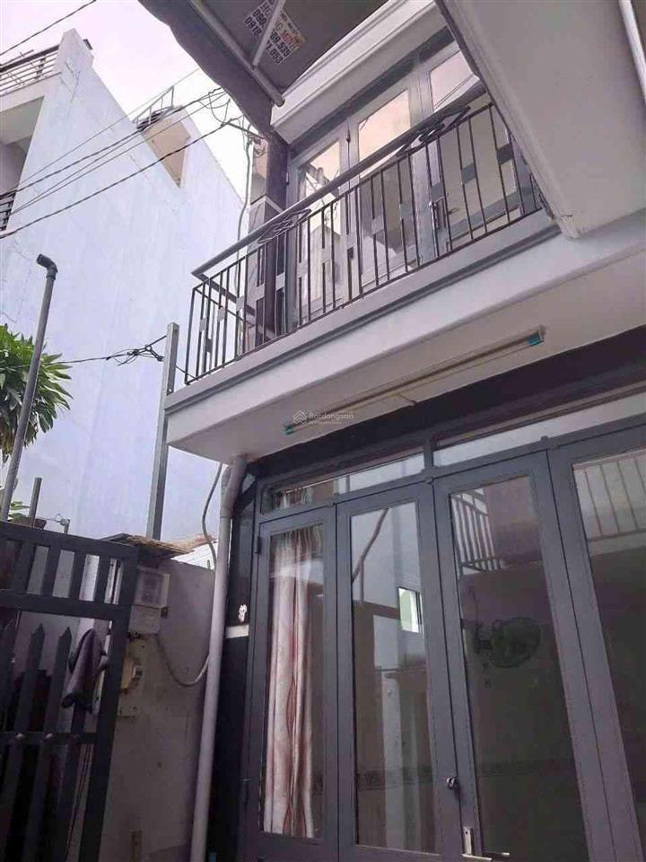 Nhỉnh 2 tỷ có nhà ngay khu ẩm thực phan xích long  15m2 2 tầng  hẻm xe hơi 15m sẵn dòng tiền