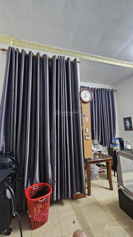 Nhà phạm văn bạch  2 tầng btct  shr vuông vức  hoàn công đủ  40m2 chỉ 3,75 tỷ