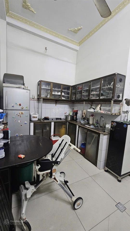 Nhà phạm văn bạch  2 tầng btct  shr vuông vức  hoàn công đủ  40m2 chỉ 3,75 tỷ