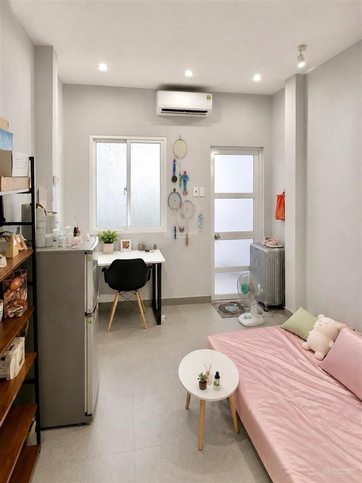 Phan xích long 1/ phú nhuận  kd chdv  sát mặt tiền  4tầng btct  sẵn dòng tiền cao  50m2