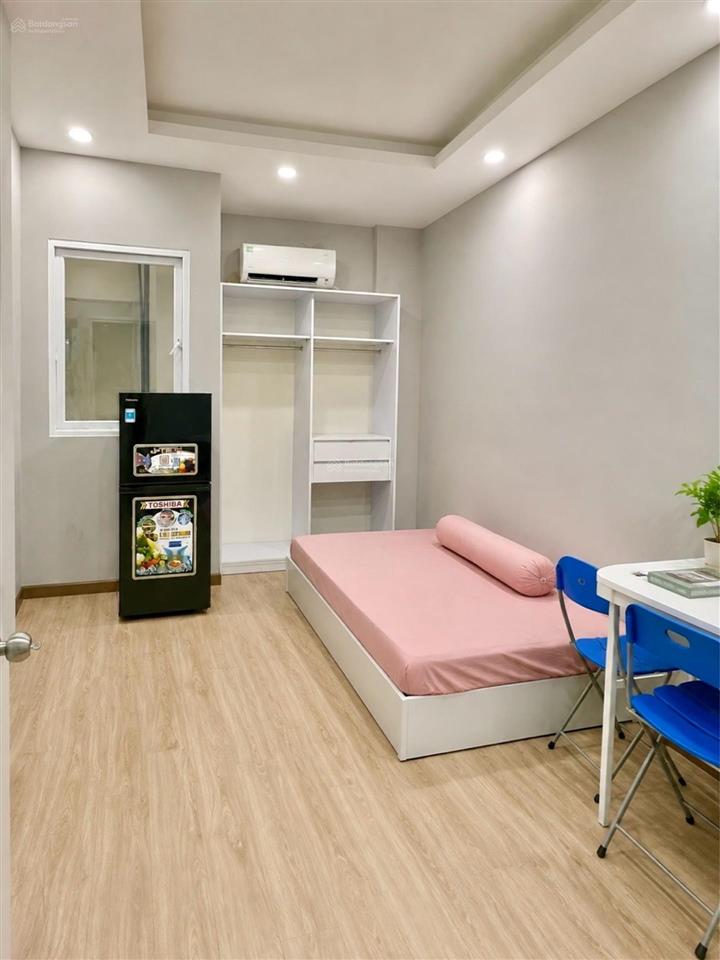 Phan xích long 1/ phú nhuận  kd chdv  sát mặt tiền  4tầng btct  sẵn dòng tiền cao  50m2