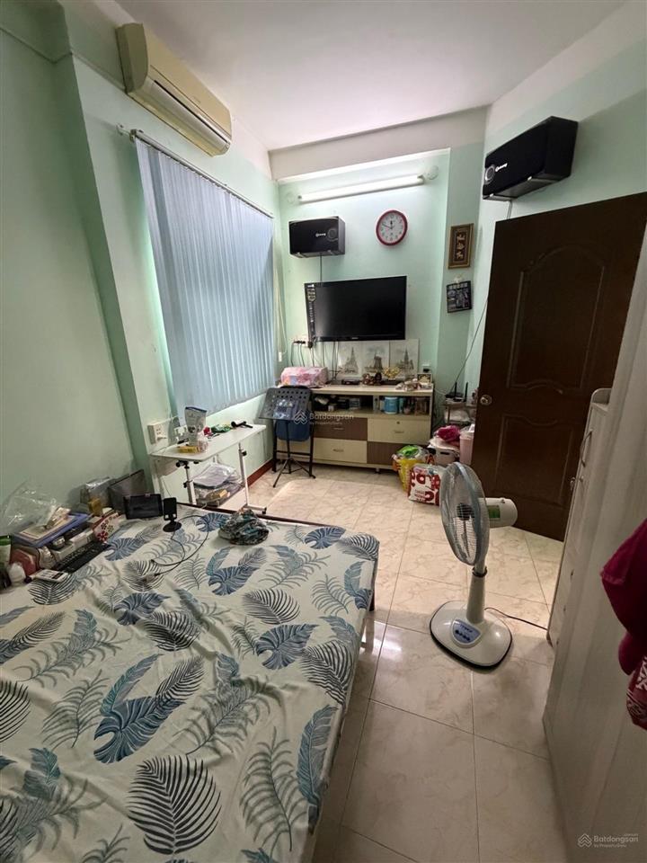 Nguyễn kiệm phú nhuận 4 tầng btct  hoàn công đầy đủ  hẻm xe hơi 5m  40m2 chỉ 5,9 tỷ tl