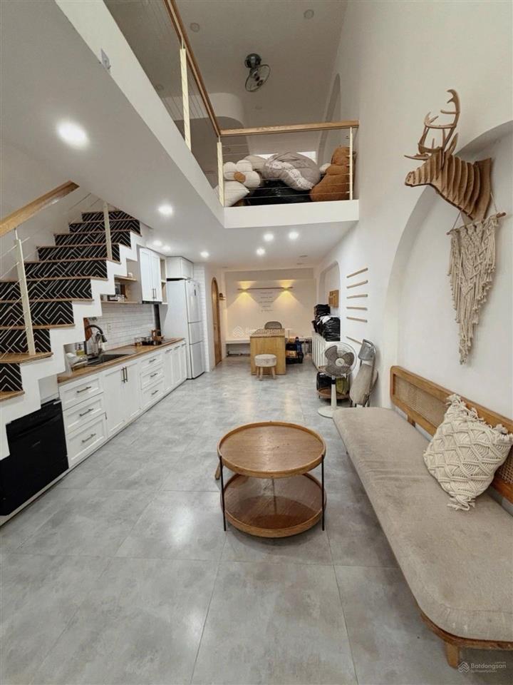 Nhà nguyễn văn công  sát sân bay  đối diện bv 175  45m2 5tầng chỉ 6ty nhỉnh  sẵn dòng tiền cao