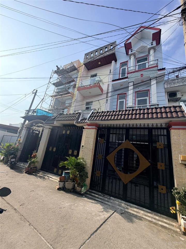 Nhà lê trọng tấn nd nguyễn thị tú sát mặt tiền  gần aeon tp  xe tải đỗ cửa  3 tầng btct 80m2