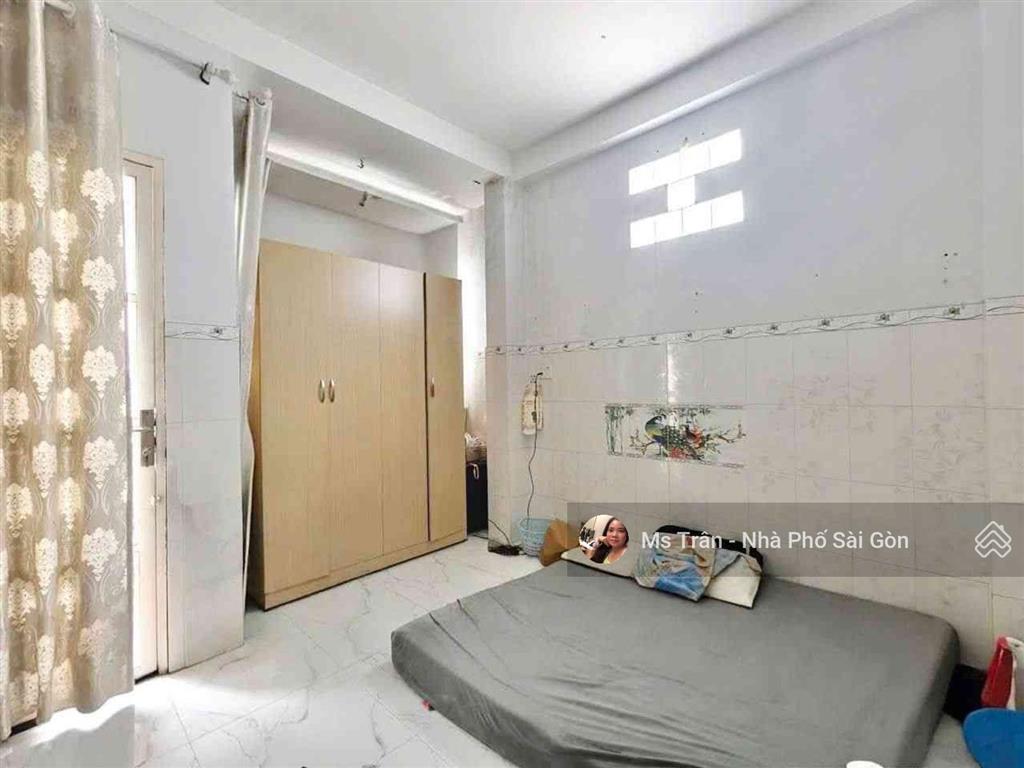 Nhà hòa bình, tô hiệu, phan anh 1/  ngã tư 4 xã  80m2 3 tầng btct chỉ 8 tỷ xíu