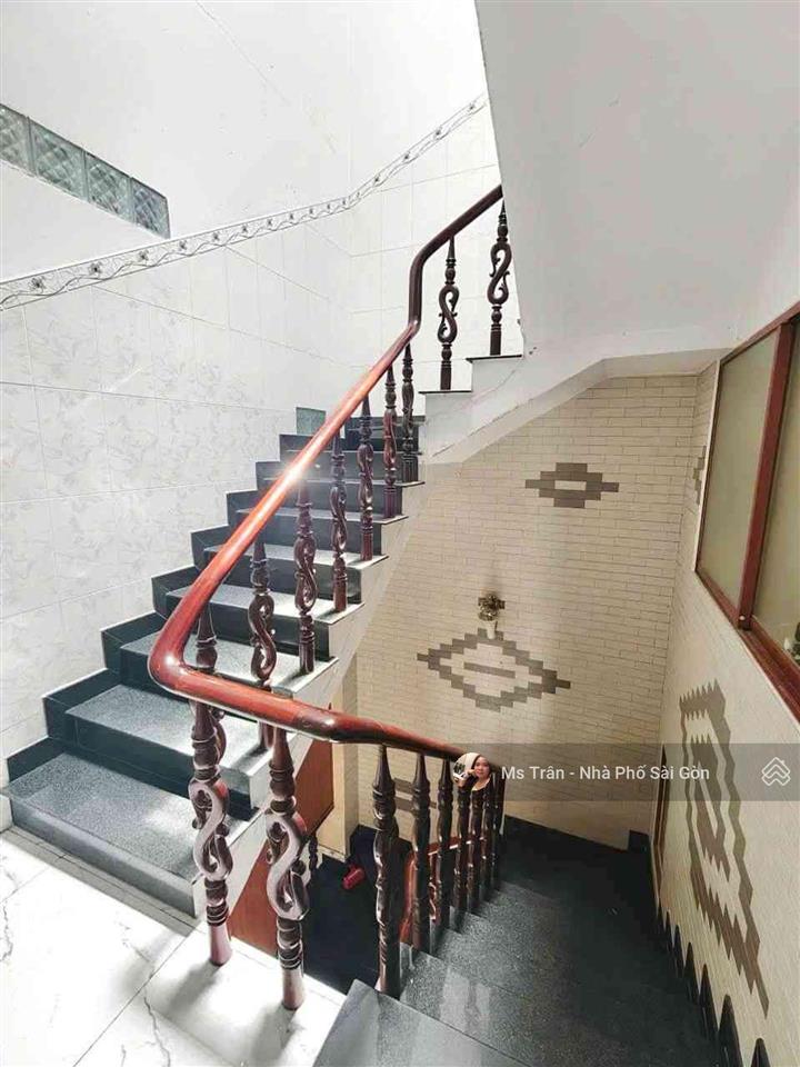 Nhà hòa bình, tô hiệu, phan anh 1/  ngã tư 4 xã  80m2 3 tầng btct chỉ 8 tỷ xíu