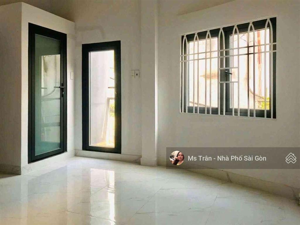 Nhà âu cơ 1/ đối diện khu vip bàu cát  xe hơi thông tiện kinh doanh gần 60m2 chỉ 6 tỷ xiêu