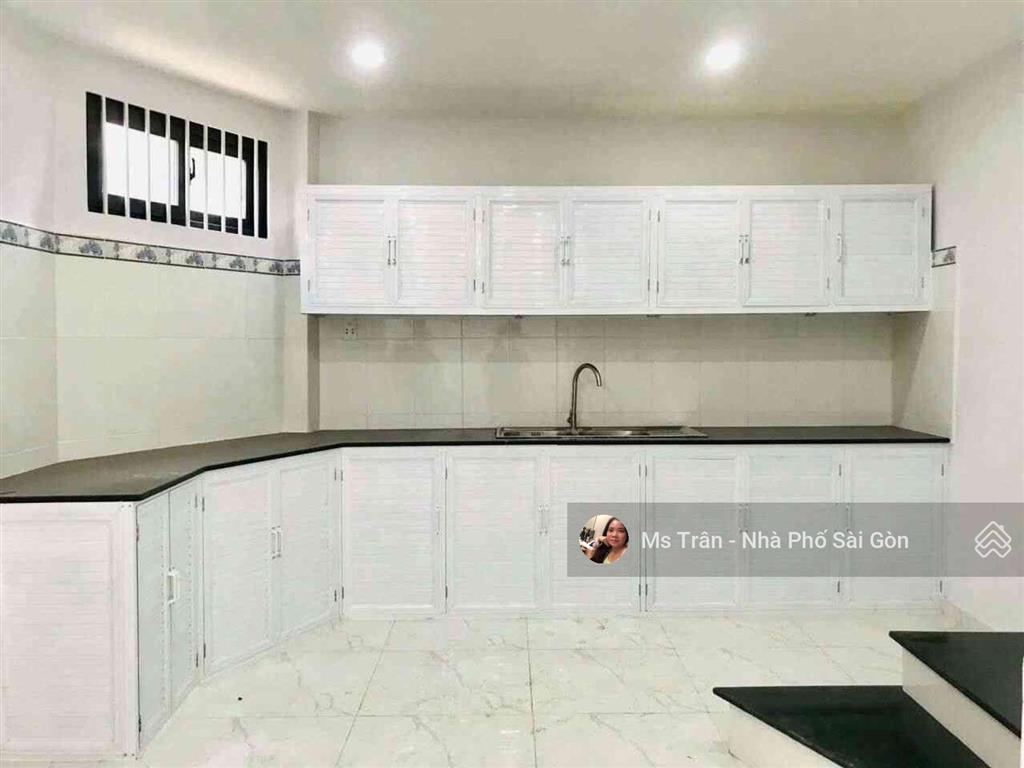 Nhà âu cơ 1/ đối diện khu vip bàu cát  xe hơi thông tiện kinh doanh gần 60m2 chỉ 6 tỷ xiêu