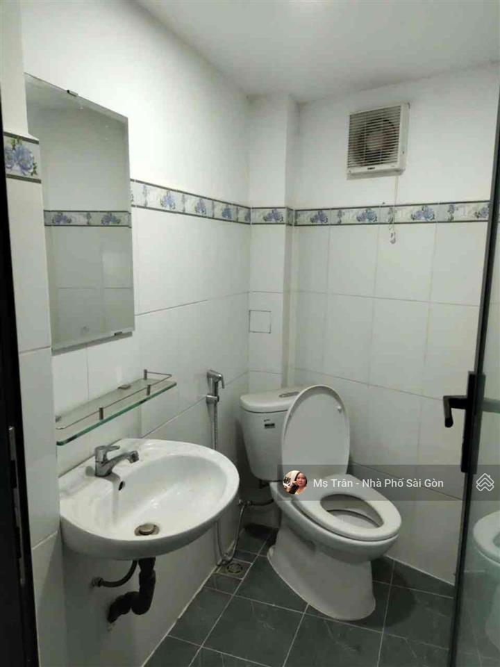 Nhà âu cơ 1/ đối diện khu vip bàu cát  xe hơi thông tiện kinh doanh gần 60m2 chỉ 6 tỷ xiêu