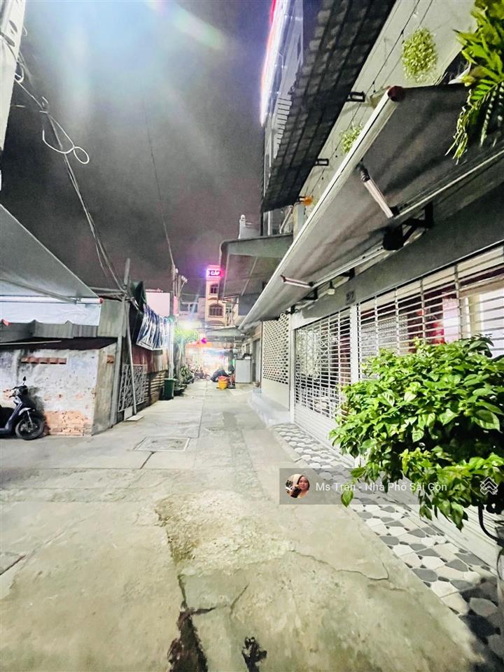 Bán đất tặng nhà nát 2 mặt tiền  bình trị đông, tên lửa  sát mặt tiền 65m2 chỉ 4 tỷ xíu