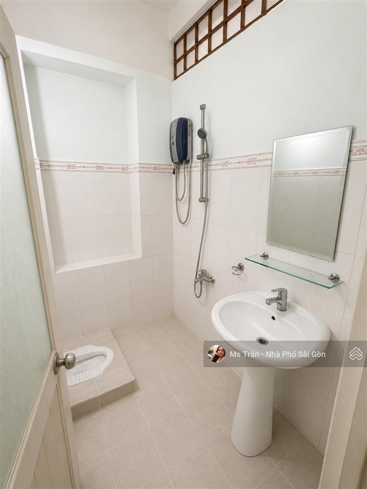 Nhà trần quang cơ thông thạch lam  thoại ngọc hầu  sát mặt tiền  2tầng btct 75m2 chỉ 6,6ty