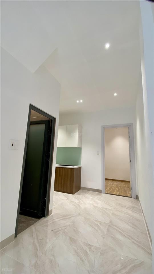 Cách ngã tư bốn xã 400m  nhà 3pn có pn dưới trệt  3.8m x 12m  shr hoàn công đầy đủ  đường 4.5m