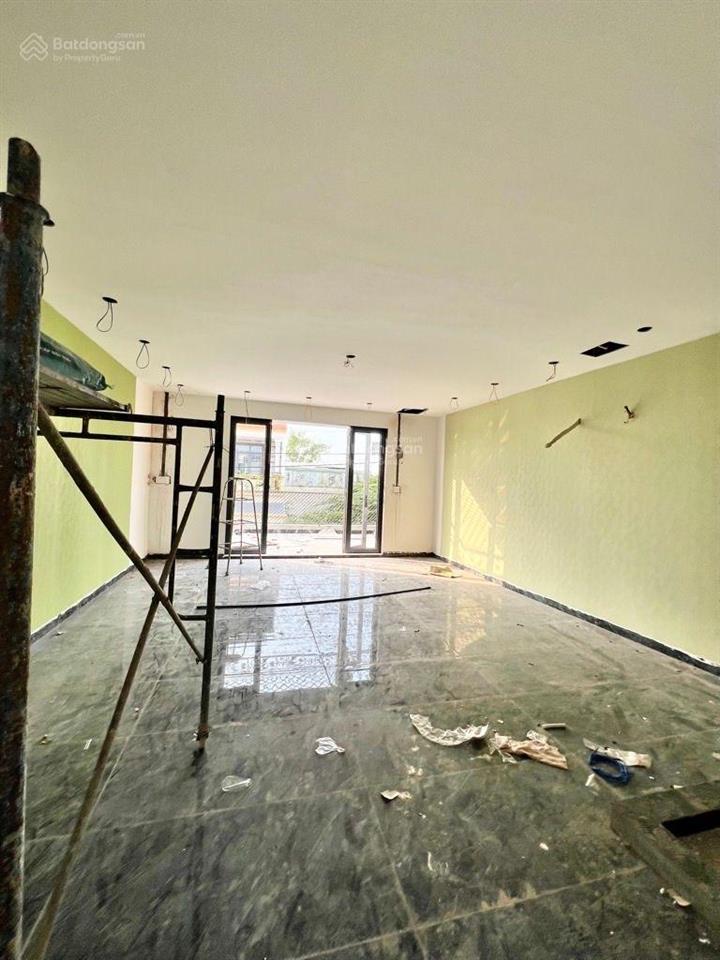 127m2  tỉnh lộ 10  6.2 tỷ  hẻm 8m  sổ hồng riêng  nhà đang hoàn thiện 90%