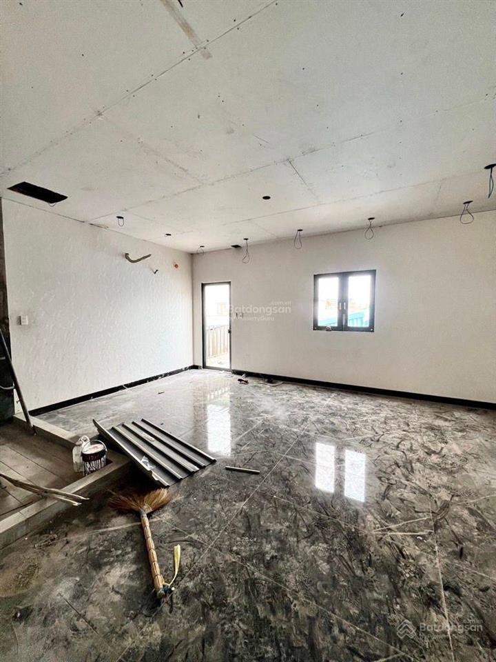 127m2  tỉnh lộ 10  6.2 tỷ  hẻm 8m  sổ hồng riêng  nhà đang hoàn thiện 90%