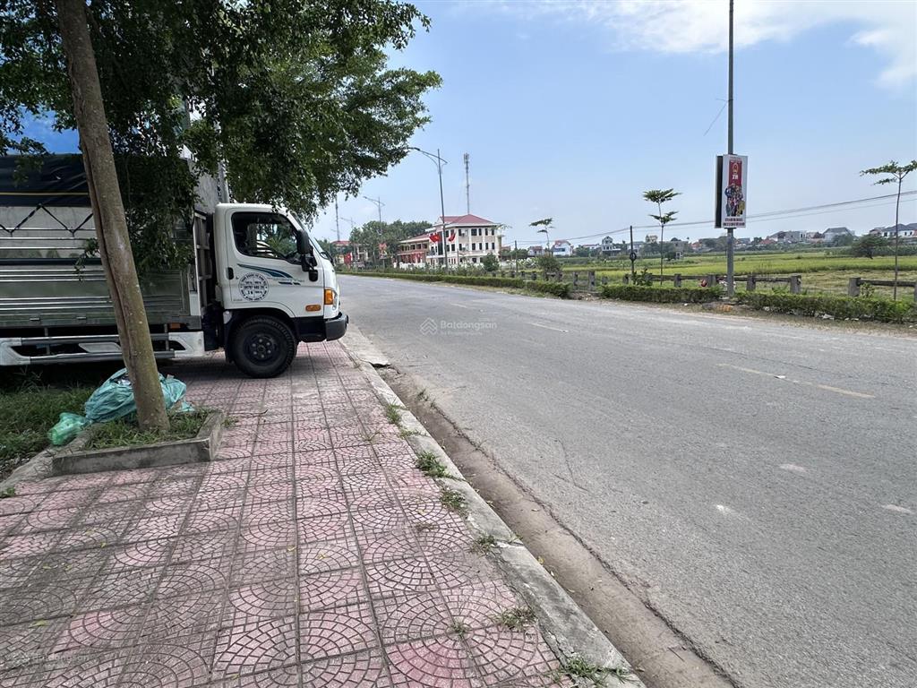 Bán đất giáp sân bay gia bình đường 2 làn xe thông thoáng