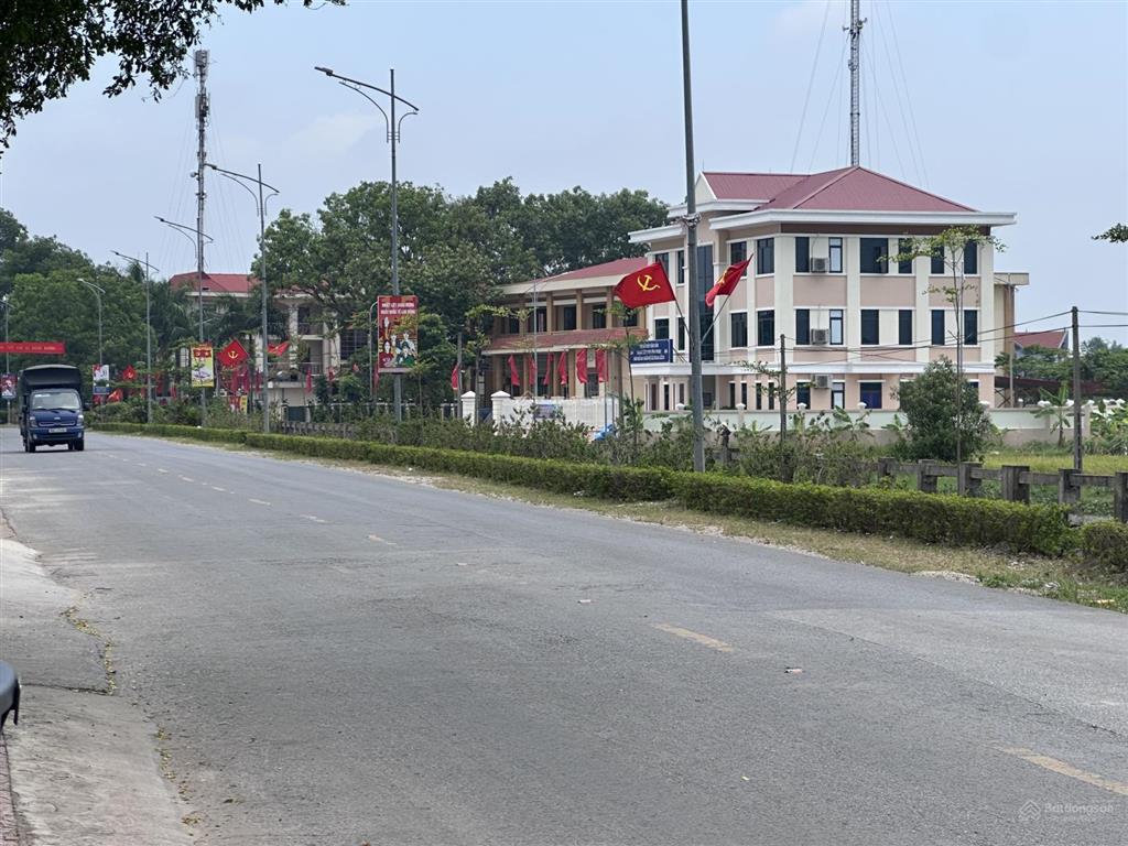 Bán đất giáp sân bay gia bình đường 2 làn xe thông thoáng