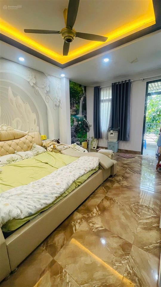 Bán nhà đẹp, mặt tiền đường số rộng 12m, vỉa hè 2 bên, dt 56,2m2, 3 tầng, tt quận 9, chỉ 5,1 tỷ