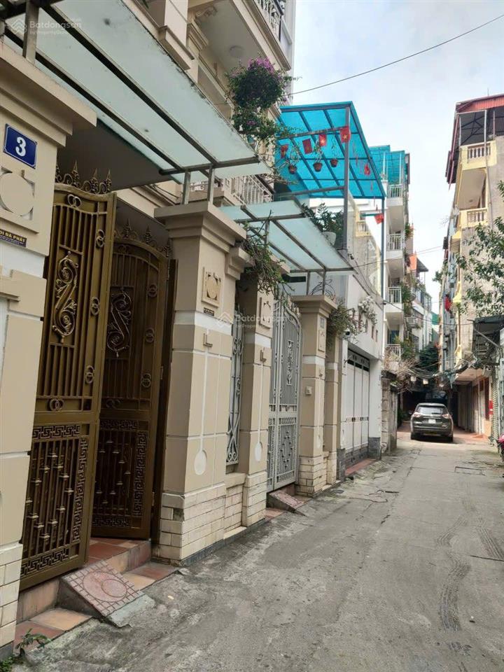Bán nhà ngã tư văn cao thụy khuê  hơn 16 tỷ  dt 50m2, đường ô tô 7 chỗ