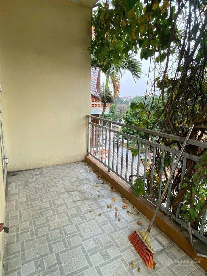 Bán phân lô quân đội phố hoàng sâm  nhỉnh 32 tỷ  dt 110m  ô tô  thang máy  2 thoáng