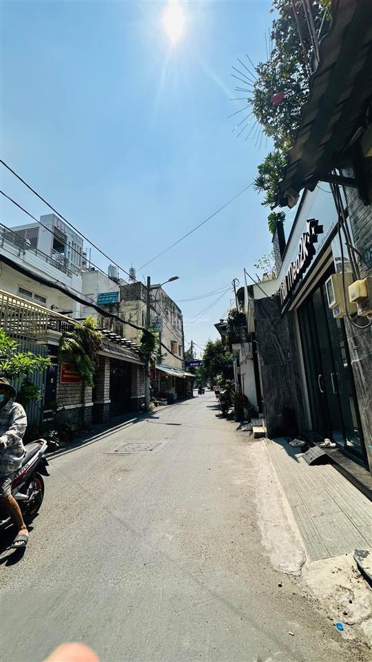 Nhà mặt tiền đường số 9 gò vấp giảm 300 triệu. giá chỉ còn 8 tỷ (tl) diện tích 4 x 15.5m