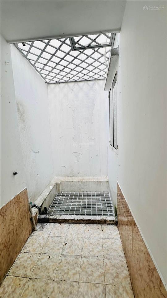 Nhà mặt tiền đường số 9 gò vấp giảm 300 triệu. giá chỉ còn 8 tỷ (tl) diện tích 4 x 15.5m