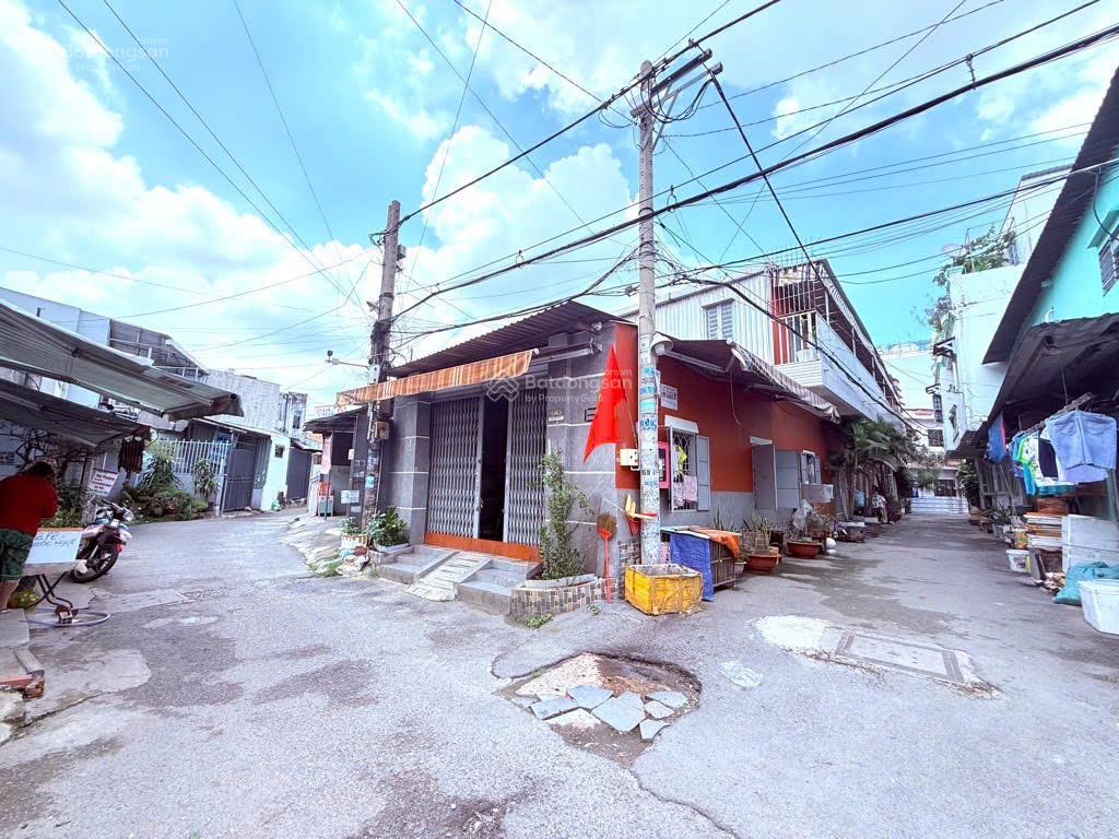 Bán đất tô ký quận 12  68m2 (4.5x15m)  hẻm 1 sẹc ngay chợ cầu  sổ vuông a4
