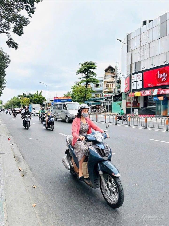 Mặt tiền phan văn trị p10 gò vấp  1 trệt 2 lầu  kinh doanh đa ngành
