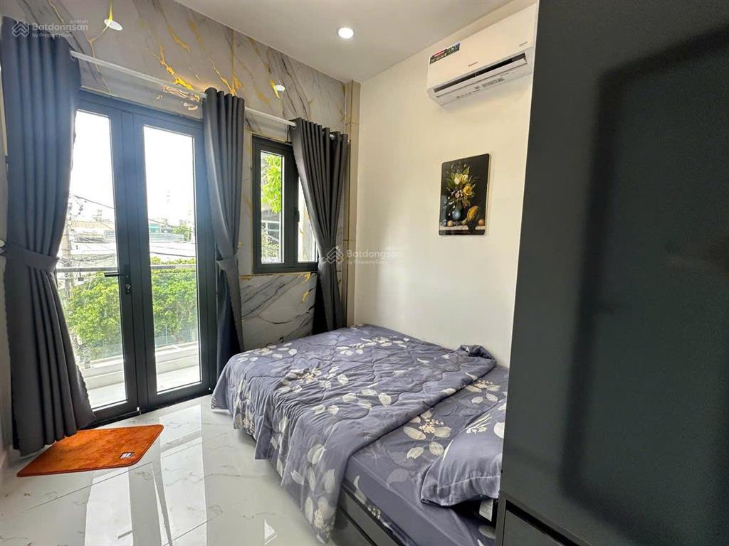 Nhà q12 sát gò vấp 3.25 tỷ  hẻm ô tô tránh tới cửa