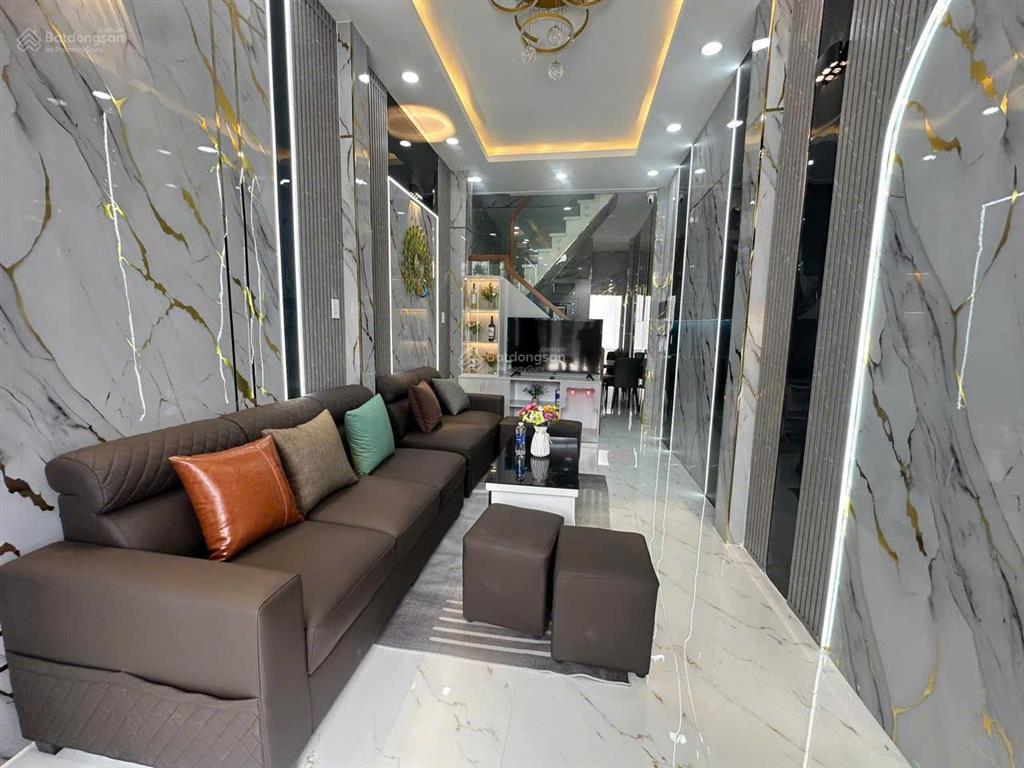 Nhà q12 sát gò vấp 3.25 tỷ  hẻm ô tô tránh tới cửa
