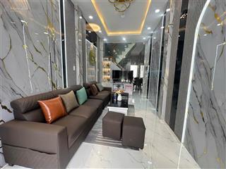 Nhà q12 sát gò vấp 3.25 tỷ  hẻm ô tô tránh tới cửa