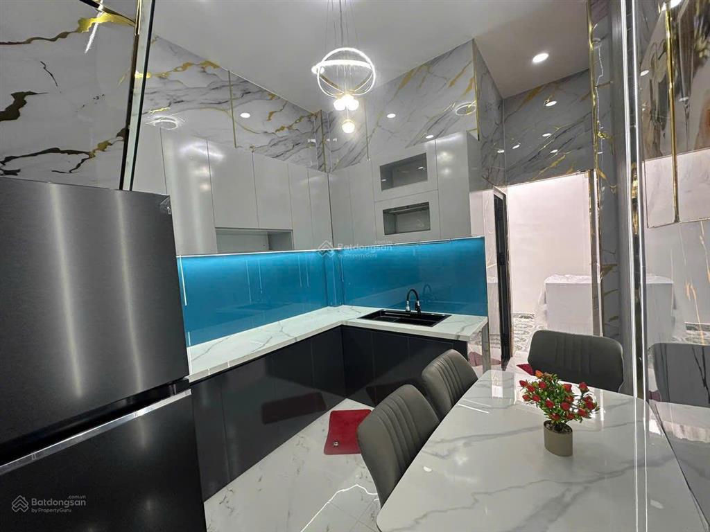 Nhà q12 sát gò vấp 3.25 tỷ  hẻm ô tô tránh tới cửa