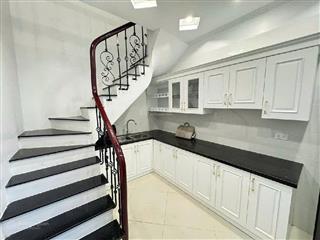 Hiếm  cátlinh  3 bước ra phố  ở ngay  5.8 tỷ