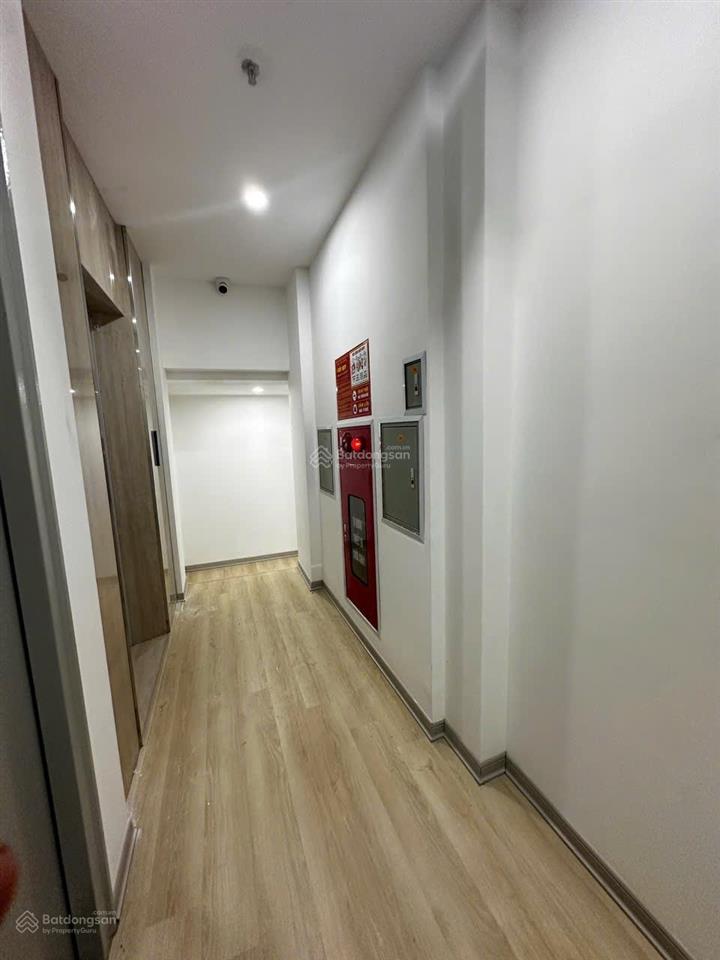 Toà 7 tầng  136m2  mt rộng. khai thác 160 tr/tháng tại chùa láng đống đa. giá 38,9 tỷ (có tl).