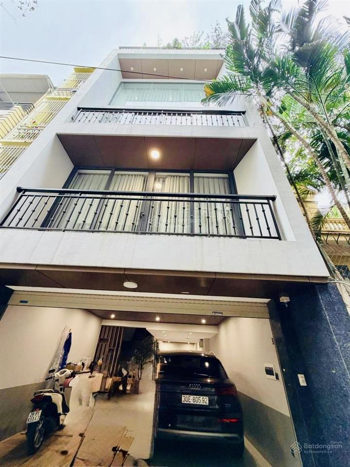 Nhà 6 tầng thang máy oto vào nhà tại phố nguyễn công hoan. 98m2 mt5,5m. giá 36 tỷ. 0793 198 ***