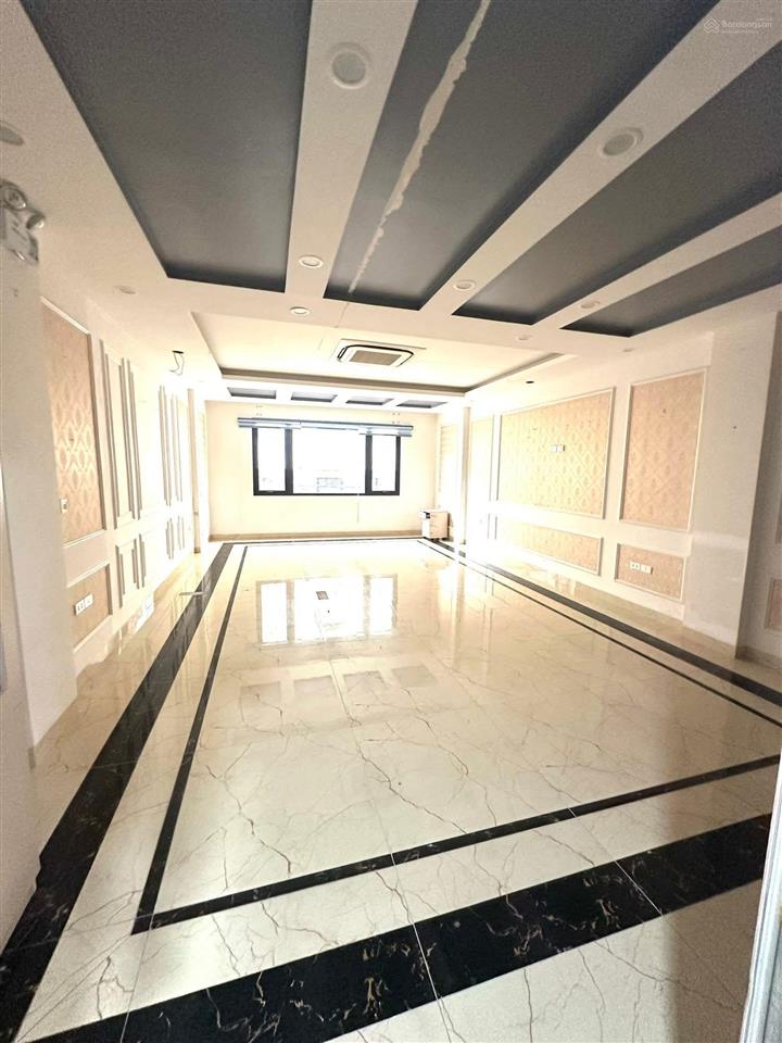 Cực hiếm  phân lô vỉa hè ôtô tránh đỗ quang  60m26tmt 6m thang máy, khu vực nhiều tòa văn phòng