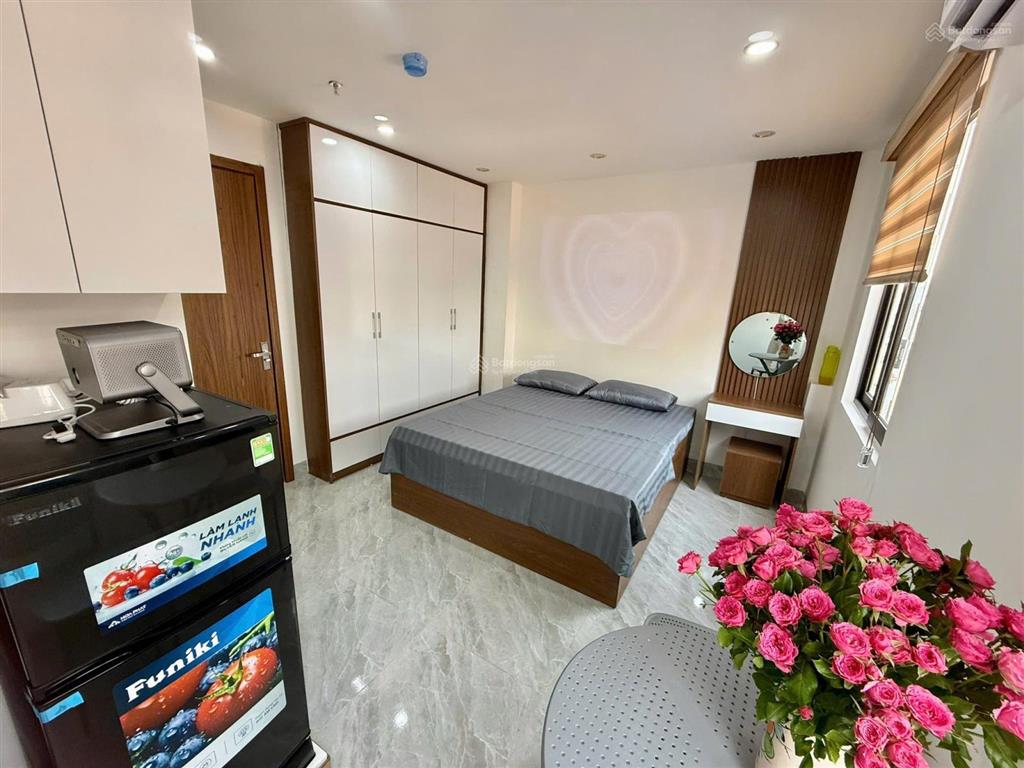 Bán tòa chdv hoàng hoa thám, gần hồ tây  70m2, 7t thang máy, 18p, đủ pcccgpxd. 0793 198 ***.
