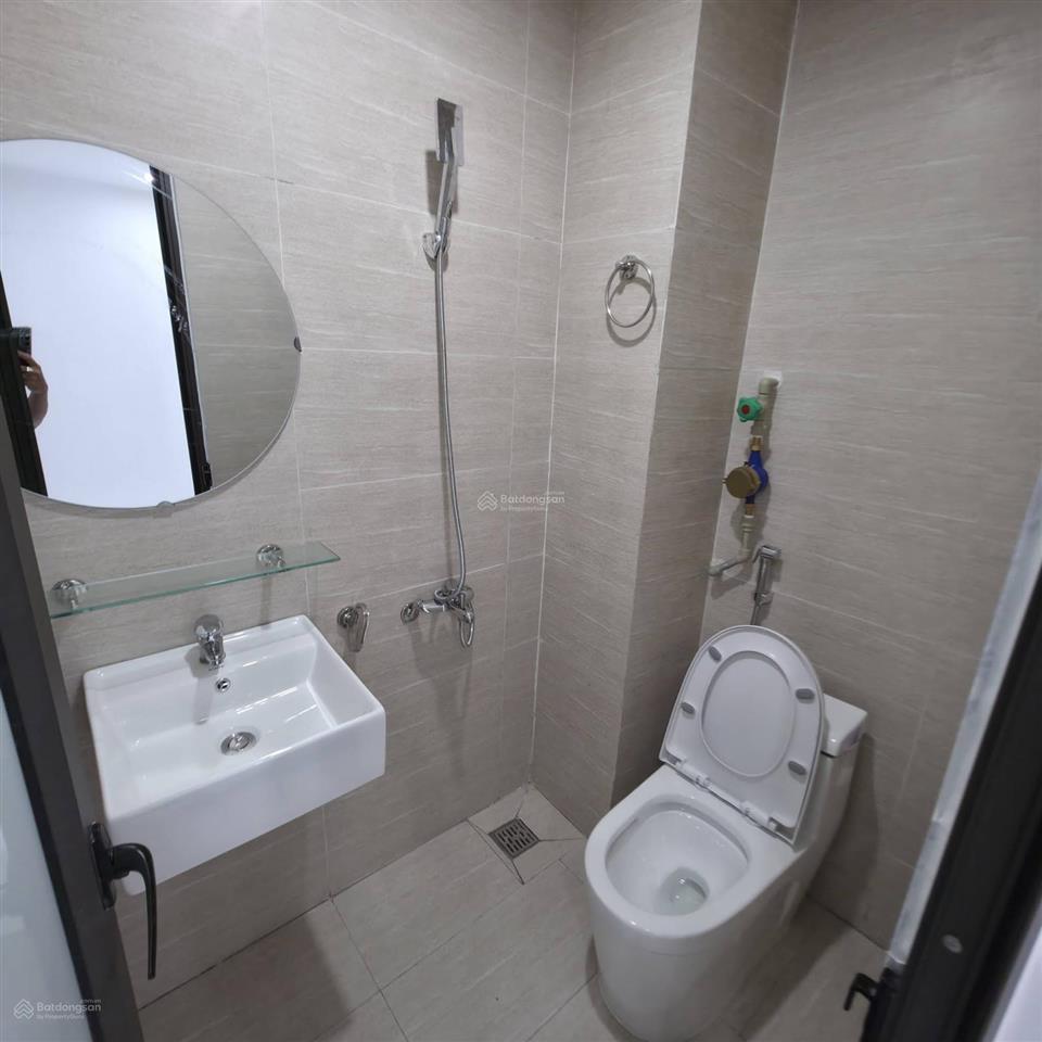 Tòa căn hộ dòng tiền văn cao 100tr/tháng, 30m ra ô tô, 15p7t tháng máy đủ gpxdpccc. 0793 198 ***