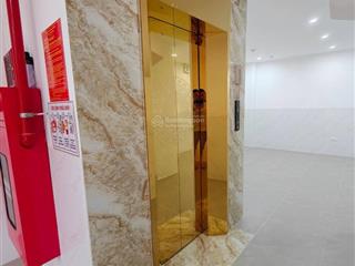 Tòa căn hộ dòng tiền văn cao 100tr/tháng, 30m ra ô tô, 15p7t tháng máy đủ gpxdpccc. 0793 198 ***