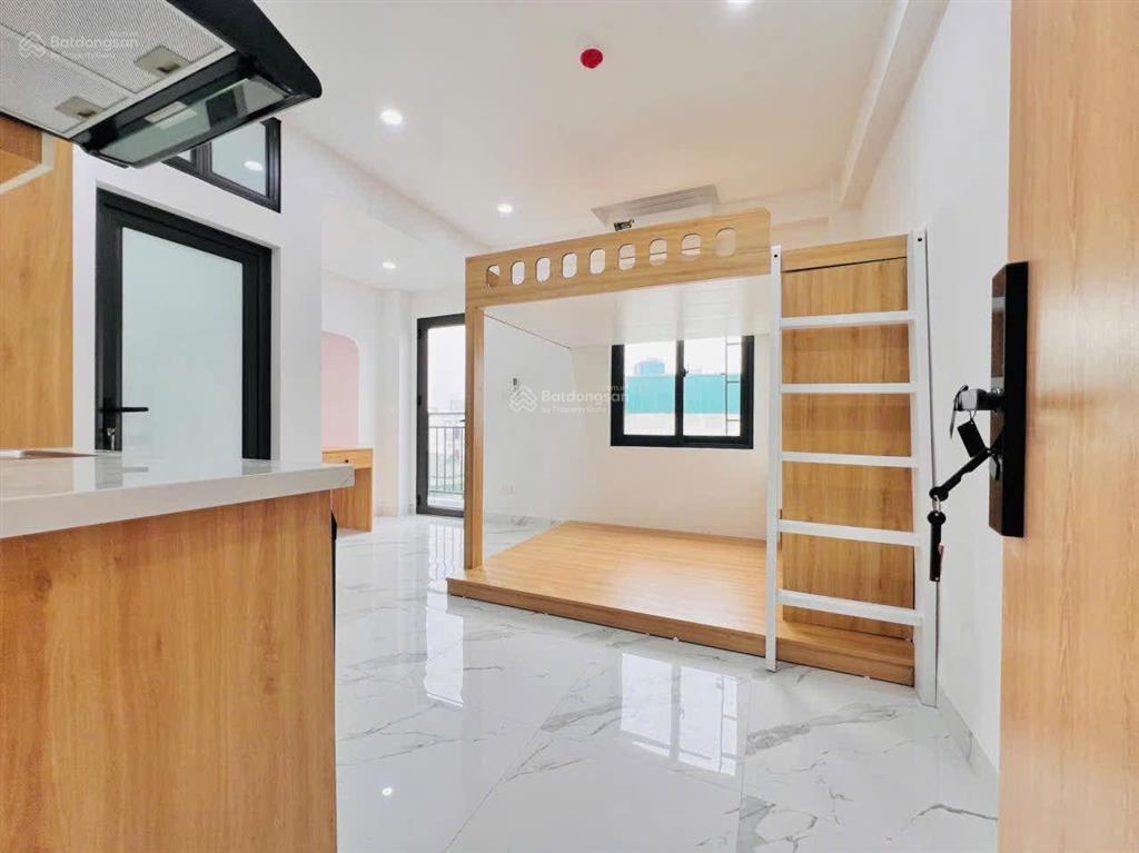 Chính chủ bán tòa nhà dòng tiền pháo đài láng, 120m2*10t thang máy, 29 phòng, đủ pccc.0793 198 ***