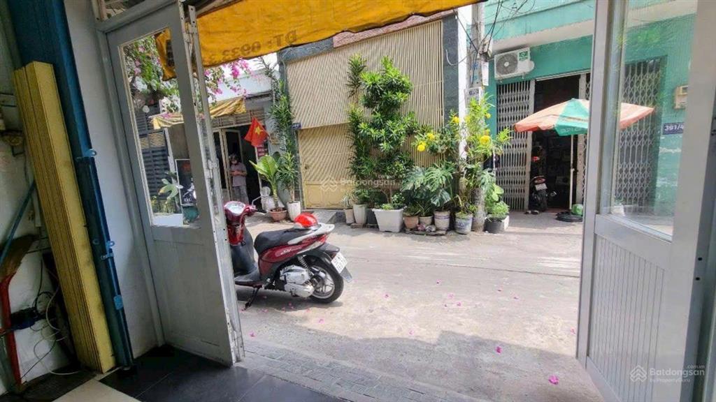 Bán nhà đường xe tải  nguyễn văn quá sát bên galaxy  dt 30m2 gồm 1 trệt 2 lầu  hẻm thông
