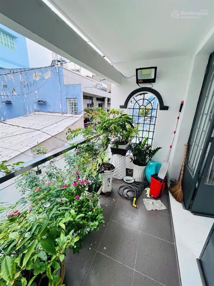 Căn góc 2 mặt hẻm ngay bình tiên, bãi sậy, trung tâm q6  sát mặt tiền  btct 2 tầng  nhỉnh 4 tỷ